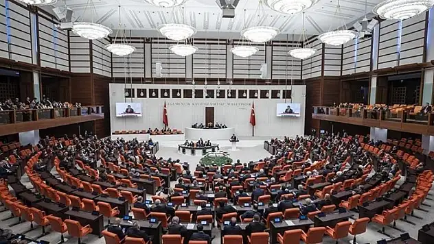 TBMM'ye 3 dokunulmazlık dosyası sevk edildi