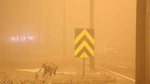 Aksaray'da yoğun sis görüş mesafesini 10 metreye kadar düşürdü