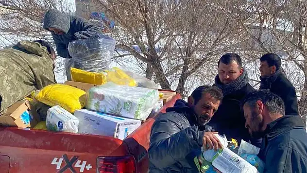 Uzak köylere yardım ulaştırıyorlar