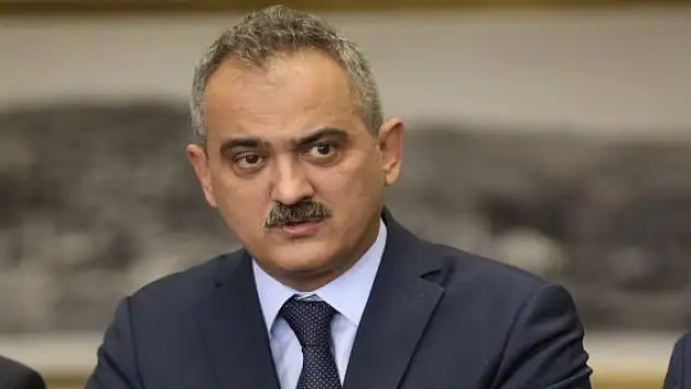 Bakan Özer'den deprem bölgesindeki eğitime ilişkin açıklama