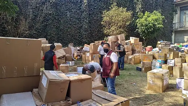 Meksika, depremzedeler için seferber oldu