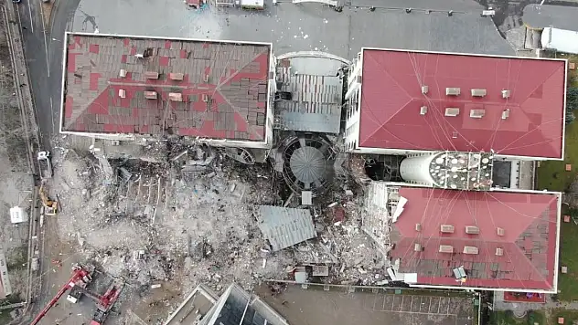 Arama kurtarma çalışmaları sona erdi! Diyarbakır'da depremde kaç kişi öldü?