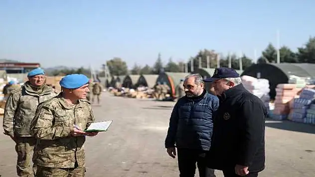 MÜSİAD, üye ve gönüllüleri ile afet bölgesinde yaraları sarıyor