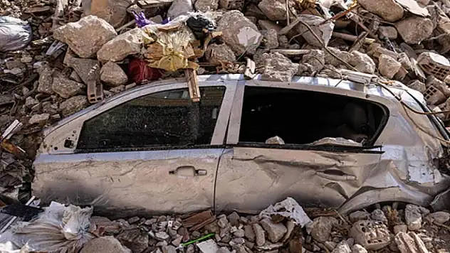 Azerbaycan'dan Türkiye'ye 276 milyon 385 bin TL maddi yardım