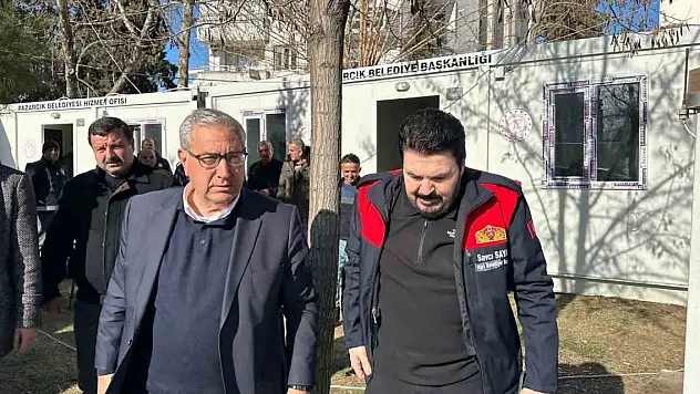 Savcı Sayan deprem bölgesinde: 'Devletin gücünü buradaki her yerde hissedebilirsiniz'