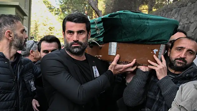 Taner Savut son yolculuğuna uğurlandı