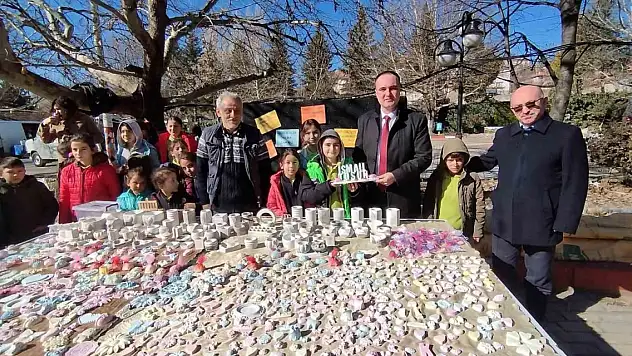 Dereköy Şehit Fatih Seven İlkokulu öğrencileri depremzedelere umut oldu