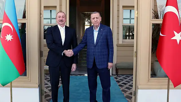Azerbaycan Cumhurbaşkanı İlham Aliyev, Cumhurbaşkanı Erdoğan'ı kutladı