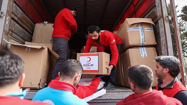 Türk Kızılay kırsal bölgedeki depremzedelere yardımlarını sürdürüyor