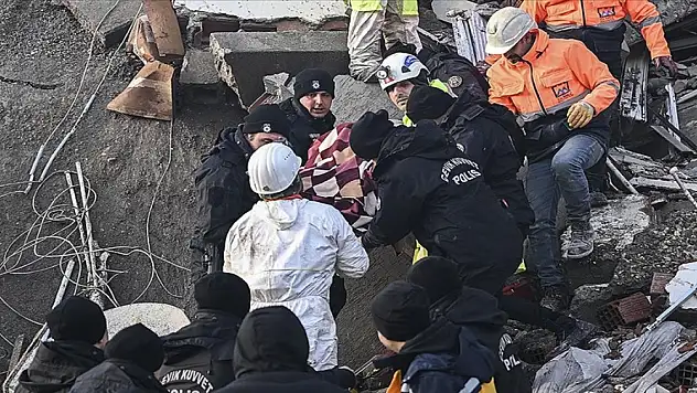 Depremin vurduğu dört il polisler için 'şark hizmeti' bölgesine dahil edildi