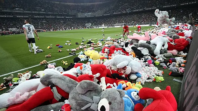 Duygulandıran anlar: Çocuklar Hep Gülsün