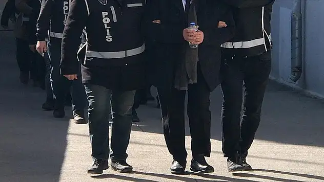 İstanbul'da terör örgütü PKK/KCK'ya operasyon! 10 zanlı yakalandı