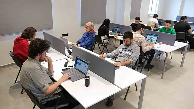 Üniversite öğrencilerine teknolojik müjde!