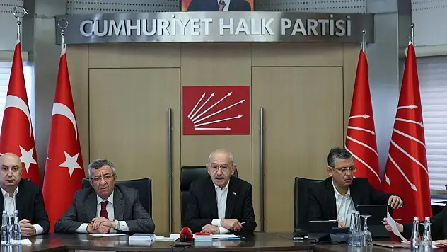 Akşener altılı masayı dağıttı! Kılıçdaroğlu'ndan ilk açıklama