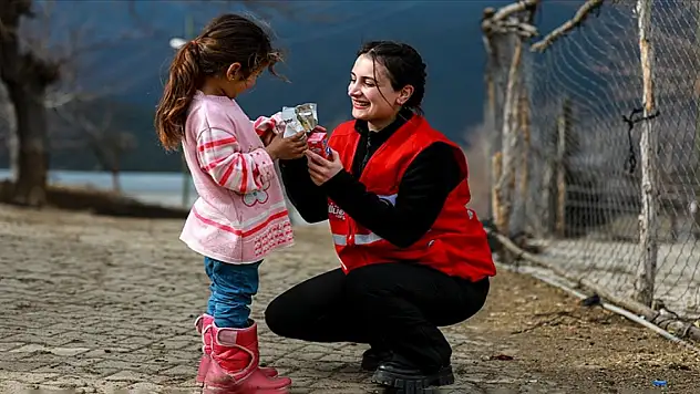 STK'lerin deprem bölgesindeki çalışmaları sürüyor