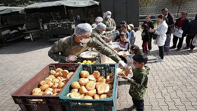 Kahramanmaraş'ta 6 Şubat'tan bu yana depremzedelere 23 milyon öğün yemek verildi