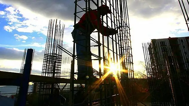 Geçici işçiler Meclis tatile girmeden kadro hakkı istiyor