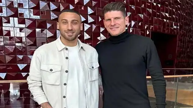 Cenk Tosun Mario Gomez'le buluştu! 'Eyşan...'