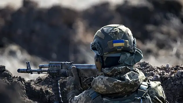 Ukrayna ordusu, ABD üretimi silahlarla cephede yoğun eğitimden geçiyor