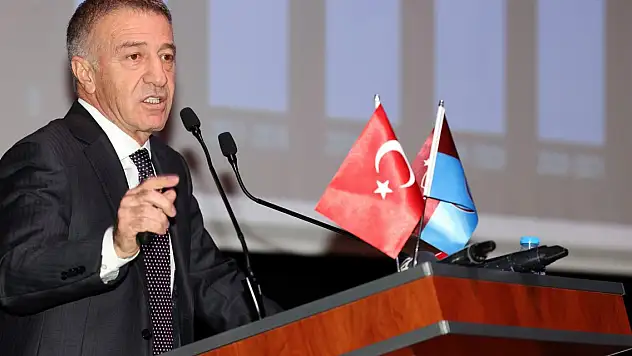 Ahmet Ağaoğlu'nun istifası kabul edildi