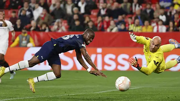 Fenerbahçe, Kadıköy'de çeyrek final için mücadele edecek