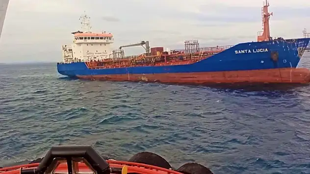 Çanakkale Boğazı'nda tanker makine arızası yaptı