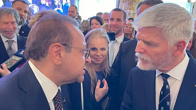 Çekya Cumhurbaşkanı Pavel görevi törenle devraldı