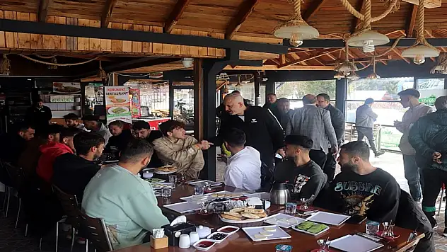 1922 Konyaspor'dan moral yemeği