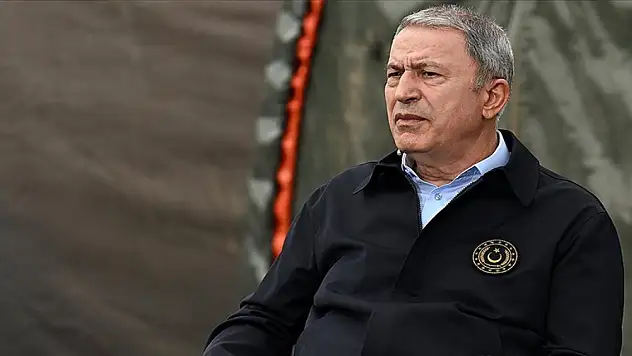 Bakan Akar: Deprem bölgesinde 6320 sorti yaptık, 1 yıllık sorti 1 ayda yapıldı