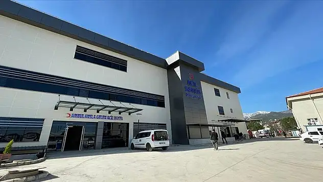 Hatay'ın Belen, Arsuz ve Hassa ilçelerinde yeni devlet hastaneleri hizmete başladı