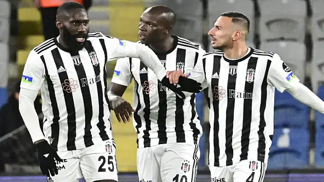 Beşiktaş 3 puana 2 golle uzandı