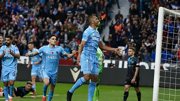 Trabzonspor sahasında topladığı puanlarla güldü