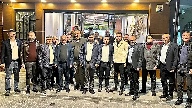 Aday adaylığını 3 ay önce duyuran Sezer Ateş sahaya indi