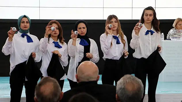 Tekirdağ'da 3 bin 98 TOKİ konutunun hak sahipleri belli oldu - Tekirdağ TOKİ kura sonuçları