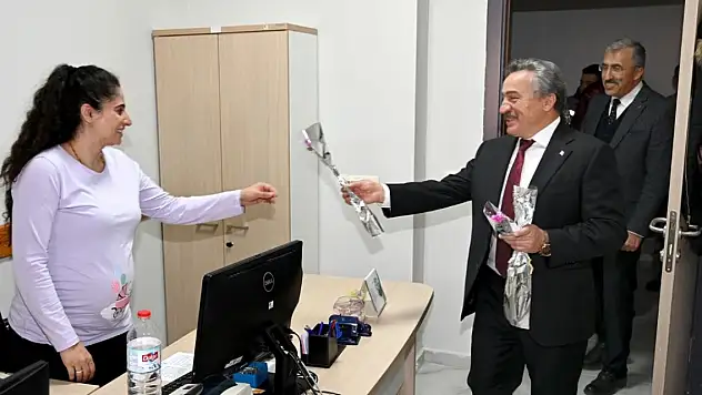 Seydişehir Belediye Başkanı Tutal, sağlık çalışanlarını ziyaret etti