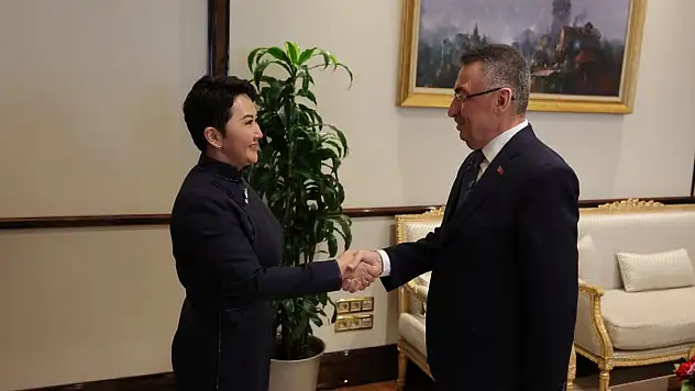 Cumhurbaşkanı Yardımcısı Oktay, Moğolistan Dışişleri Bakanı Batmunkh ile görüştü