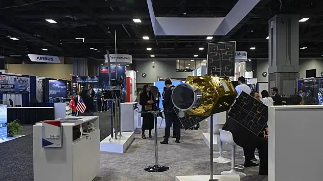 Türk firmaları dünyanın en büyük uydu fuarına çıkarma yaptı