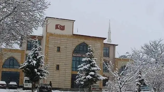 Halıköy Belediyesi Zabıta Memuru ve İtfaiye Eri alıyor