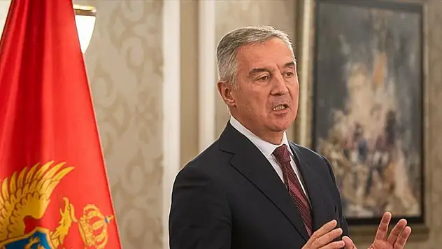 Karadağ'da Djukanovic, meclisi feshetti