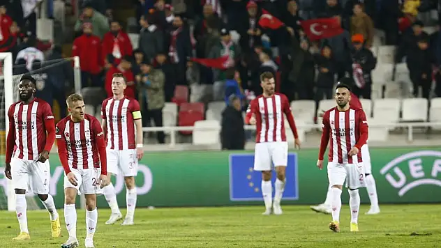 Sivasspor, Konferans Ligi'ne veda etti