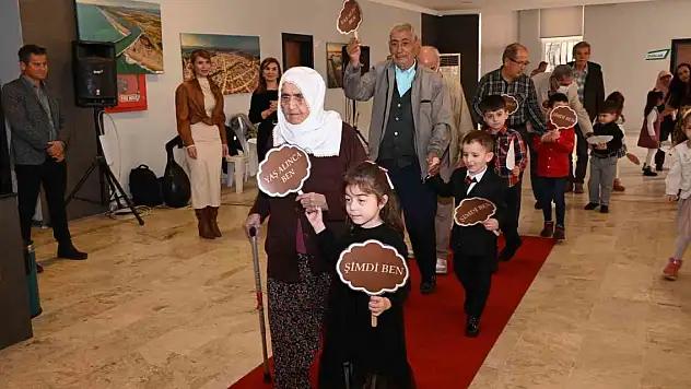 'Geçmişten Geleceğe' defilesi