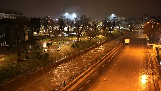 Gaziantep'te sağanak ve dolu etkili oldu