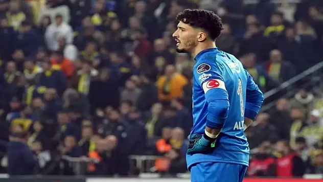 Fenerbahçe'de Altay Bayındır'ın yerine geçecek isim