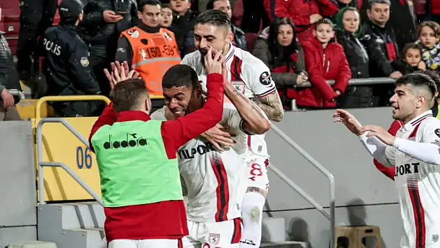 Samsunspor doludizgin Süper Lig'e ilerliyor