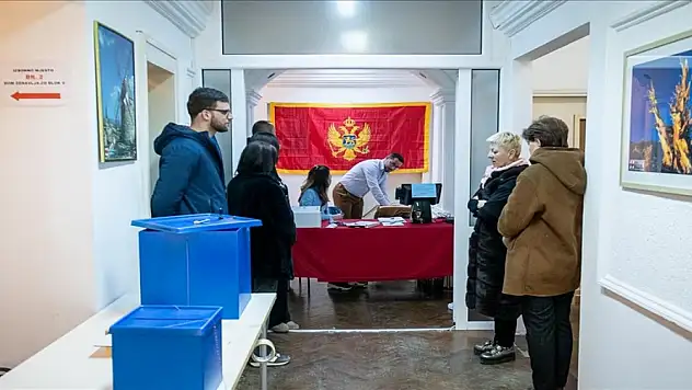 Karadağ'da cumhurbaşkanı seçimi ikinci tura kaldı