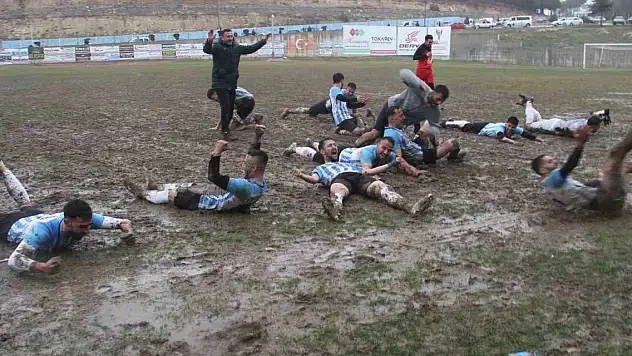 Konya'da görülmemiş şampiyonluk sevinci! Böyle kutladılar
