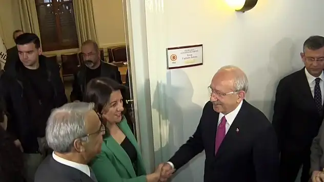 Altılı Masanın adayı Kılıçdaroğlu'nun HDP ile görüşmesi başladı