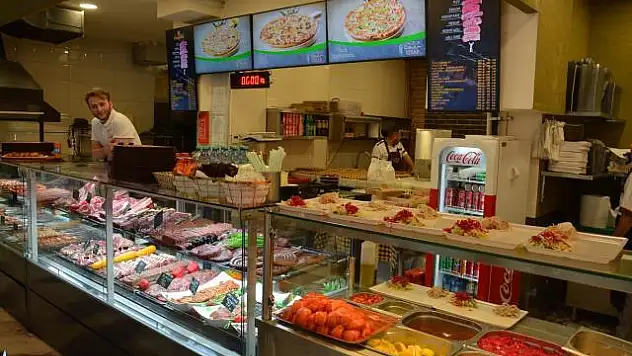 Ahmet Uğur Pakcan Kimdir?