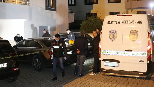 Balkondan düşen kadın hayatını kaybetti