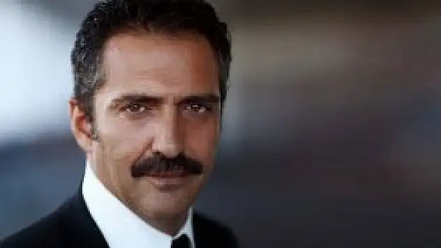 Ünlü sanatçı Yavuz Bingöl dünya evine girdi